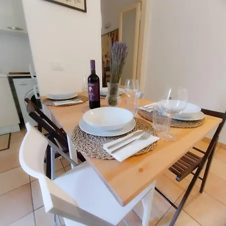 Charming Suite City Lifefiera-2